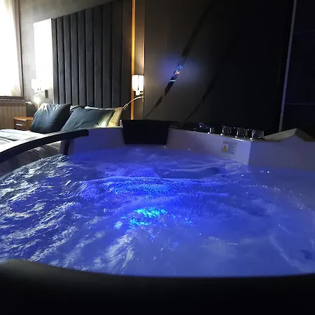 公寓式酒店 In Club