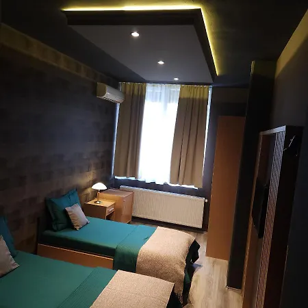 In Club Aparthotel 3*