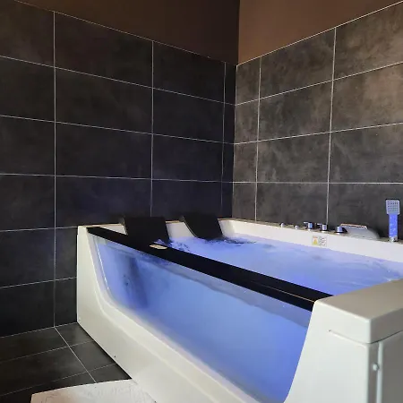 In Club 公寓式酒店 4*